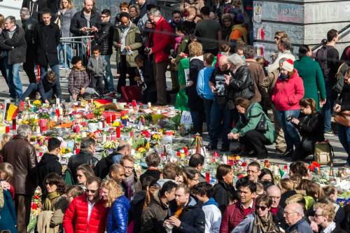 Bruxelles teme nuovi attacchi: niente "Marcia contro la paura"