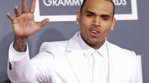 Chris Brown ironizza sul tentato suicidio di Kehlani