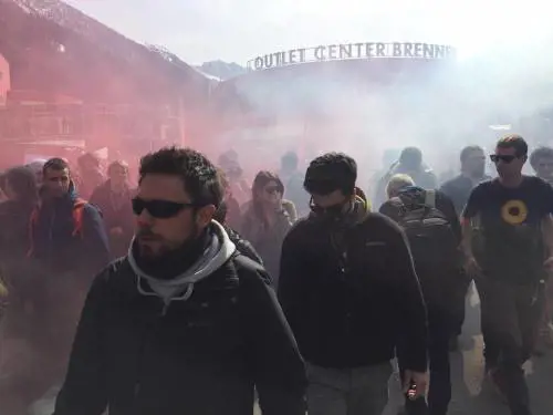 Brennero, manifestazione pro migranti