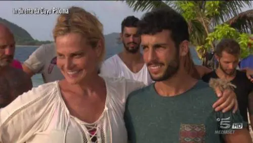 Isola dei Famosi, Simona Ventura delusa: “È stata una coltellata”