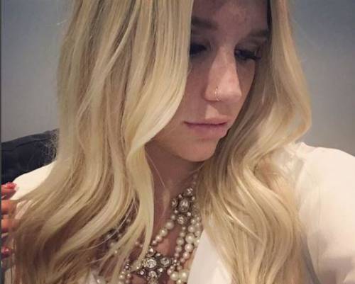 Kesha: "Hanno tentato di farmi ritirare la denuncia per stupro"