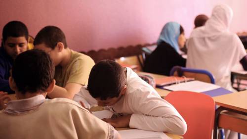 La scuola esenta gli islamici dal portare rispetto alle donne