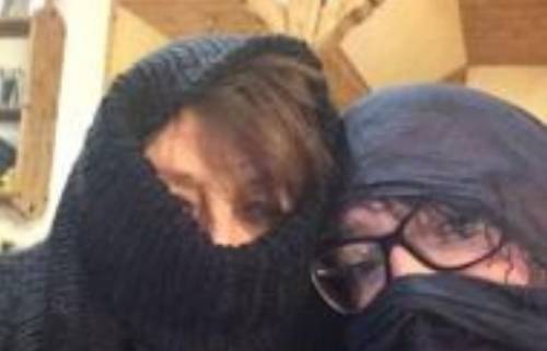Terre solo ai figli maschi, Cortina resta al Medioevo Donne in rivolta col burqa