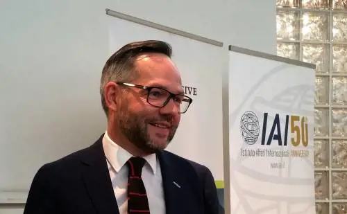 Manovra, dopo le "sberle" ai gialloverdi Berlino "accarezza" i giallorossi