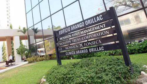 Il ricatto dei protagonisti dei Panama Papers La querela a Netflix: "Ritirate il film su di noi"