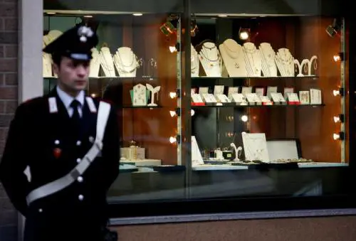 "Furti in negozi romani", marocchino già libero