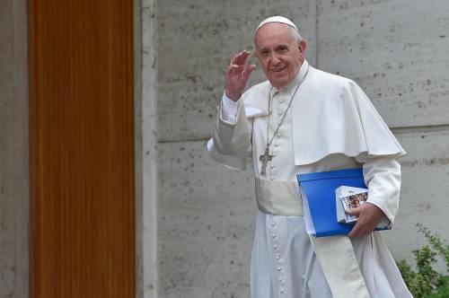 "Papa Francesco a Lesbo? ​Gesto contro politica Ue"