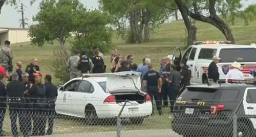 Texas, spari nella base "Almeno due morti"