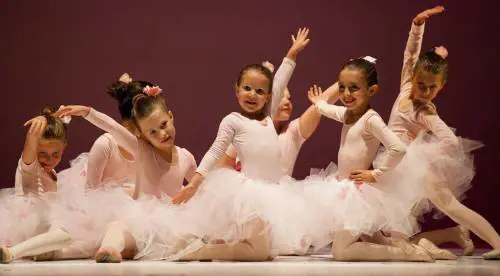 Canada, bimba rifiutata da tutte le scuole di danza perché down