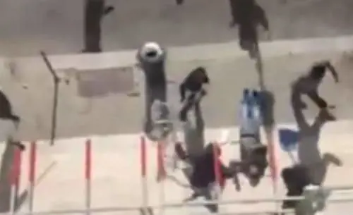 Palermo-Lazio, violenza ultrà. Calci in testa a un tifoso inerme