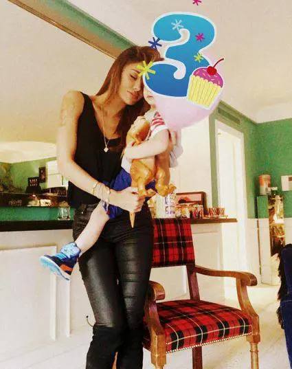 Belen Rodriguez e Stefano De Martino festeggiano Santiago
