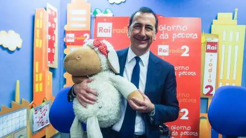 Canne e Bandiera rossa del kompagno Beppe Sala