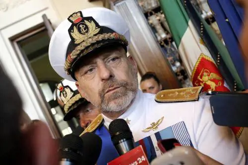 Petrolio, De Giorgi tira dritto: "Non mi dimetto per dei corvi"