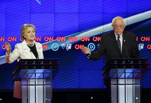 Clinton-Sanders, dibattito infuocato a Brooklyn