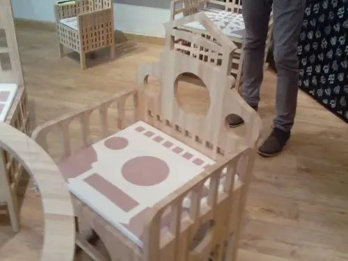 Le sedie raccontano le città