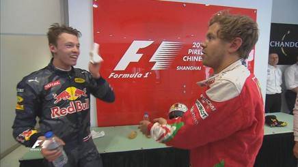 Il Gp di Cina e il diverbio tra Kvyat e Vettel