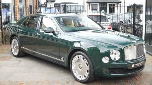 La Bentley della regina Elisabetta in vendita su un sito