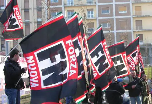 Il Pd vuole togliere i fondi Ue a gruppo vicino a Forza Nuova