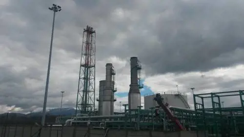 Eni annuncia la cassa integrazione e stop ai contratti dei fornitori 