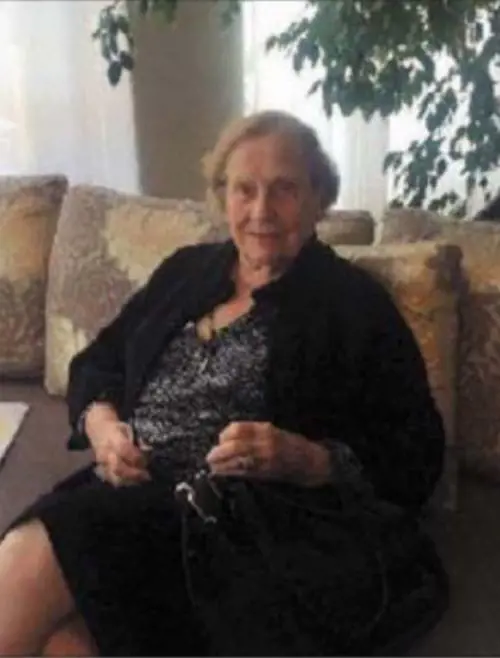 Nonna emigrata vuol morire italiana. Ma il nostro Paese le chiude le porte