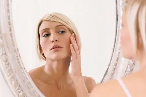 "Così si è ridotto il mio corpo usando le creme con sostanze chimiche"
