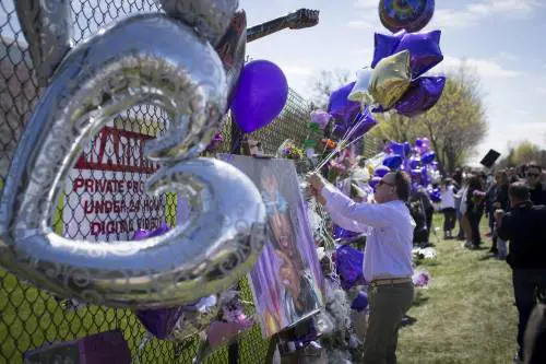 Prince, giallo sul funerale: le ceneri in un luogo segreto