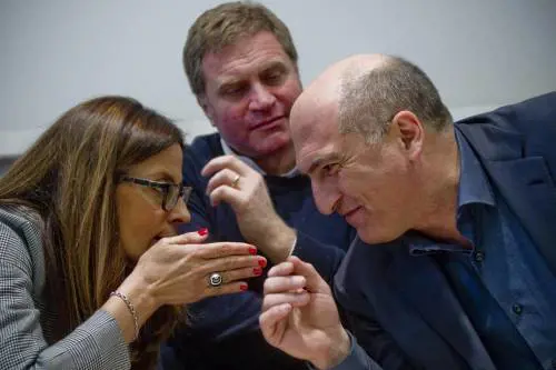 Campania, appalti e mazzette Indagato il presidente del Pd