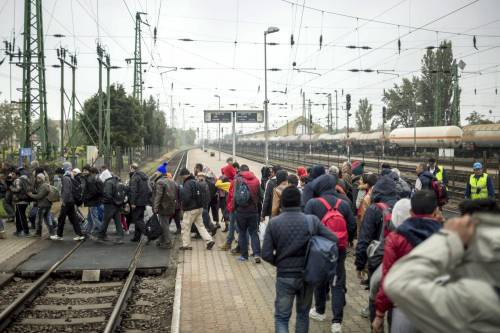 Vienna ci riempie di migranti: dopo il muro, i respingimenti