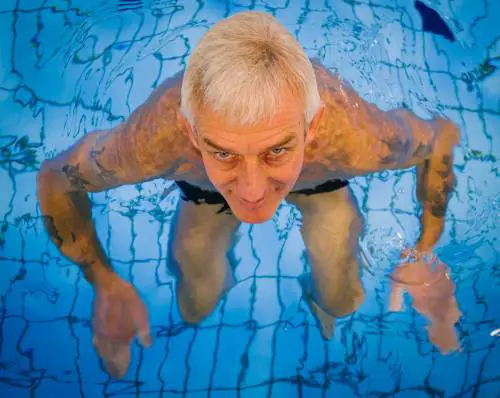 Piscine: arriva il divieto di usare il phon per il pube