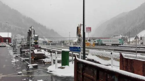 Migranti, l'Austria fa sul serio: "Ora controlli anche in Italia"