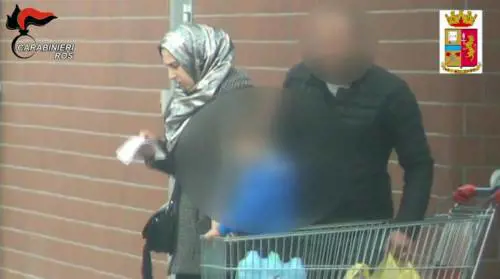 Arresti a raffica nel Nord Italia: reclutavano tagliagole per l'Isis