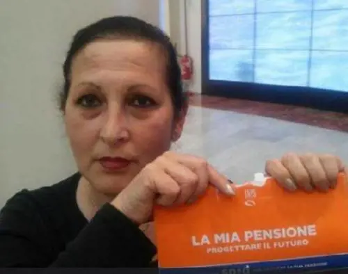 Le arriva la busta dell'Inps: "Un colpo al cuore"  