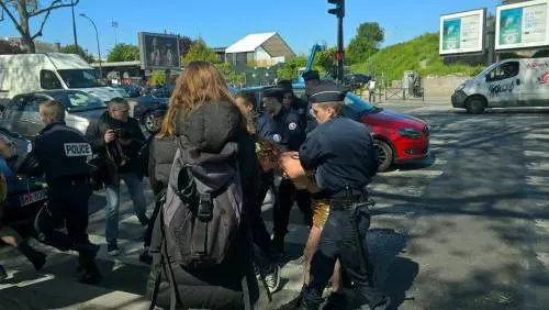 Le Femen contestano il Front National