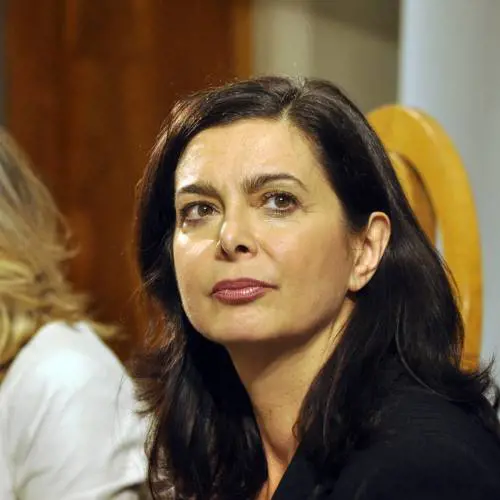 Albanese uccide una bambina. La Lega: "La Boldrini vada al funerale"