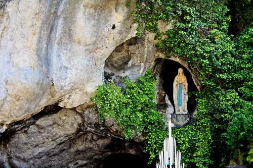 L'ultima provocazione dell'islam: "La Madonna sposa di Maometto"