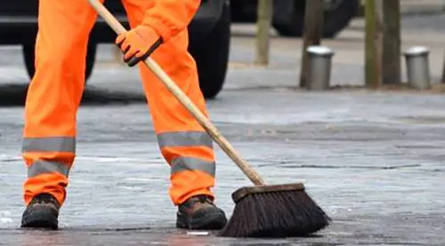 A Bari le tasse si potranno pagare con ore di lavoro a favore della città