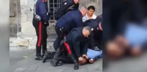 Scatena l'inferno in caserma Il giudice libera l'immigrato