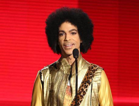 "Prince morto per overdose di oppiacei"