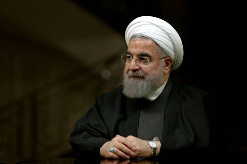 L'Iran minaccia gli Usa: "Colpiamo le vostre navi"