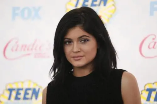 Kylie Jenner diventa rapper: ecco il suo singolo
