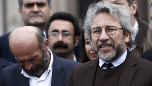 Turchia, direttore di Cumhuriyet condannato a cinque anni