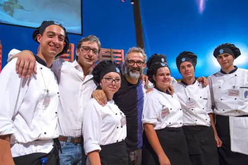 Al Méni, grandi chef e street food d'autore a Rimini con Bottura