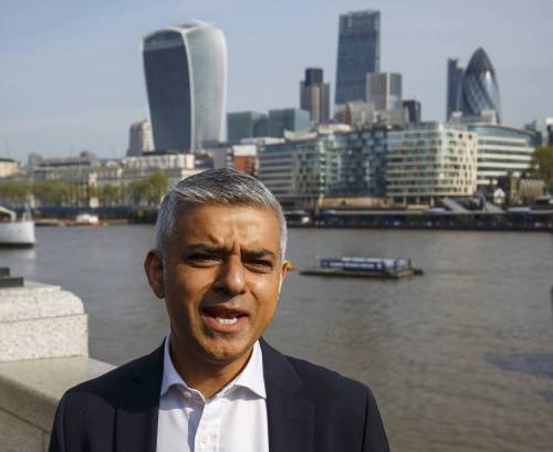 Le accuse d'estremismo islamico al sindaco di Londra