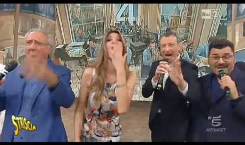 La gaffe a "In Famiglia": "Vorrei la m... nera"