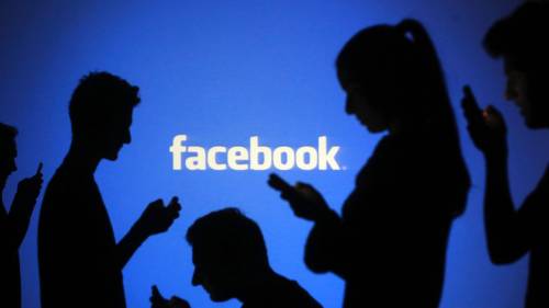 Facebook come Snapchat: ecco la novità dei messaggi "usa e getta" 