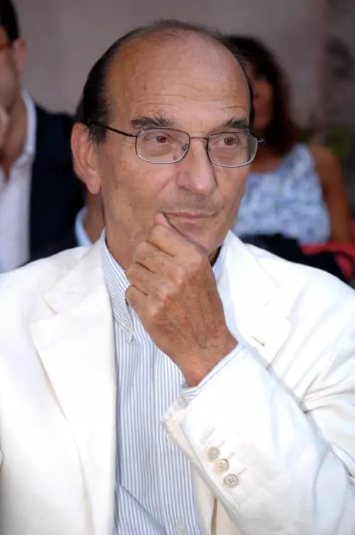 Caustico, coraggioso e culturalmente "scorretto". Una penna fuori dal coro
