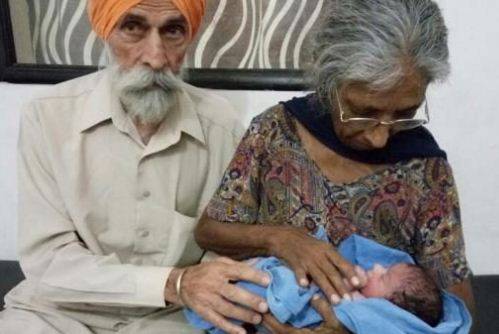 India, diventa madre a 70 anni con la fecondazione in vitro