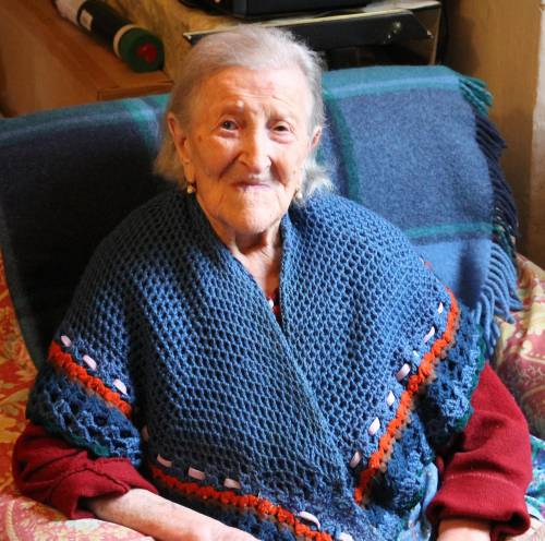 La nonna che ha "vissuto" tre secoli: è italiana la donna più anziana del mondo