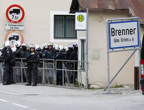 L'Austria rafforza i controlli: schierati 80 agenti al Brennero