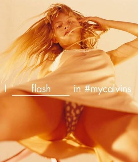 Bufera per la campagna di Calvin Klein: "Istiga alla pedofilia"